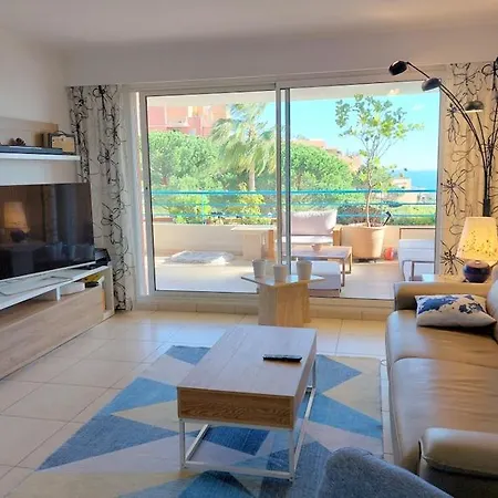 Du Palais -classe 4 Etoiles - Axelle Loc'appart *